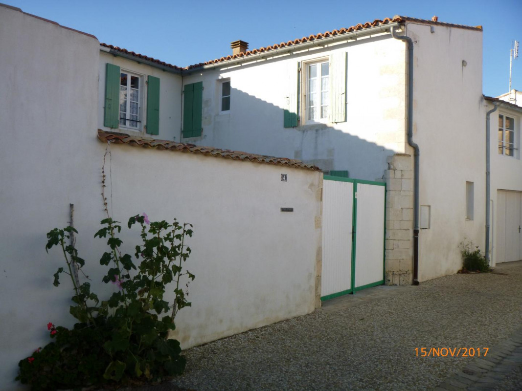 photo 0