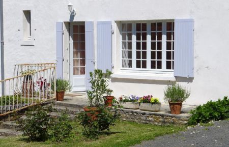G&icirc;te n&deg;17G51062 Asni&egrave;res-la-Giraud - Charente-Maritime - photo