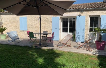 G&icirc;te n&deg;17G64003 Saint-Pierre-d'Ol&eacute;ron - Charente-Maritime - C&ocirc;t&eacute; jardin privatif