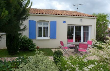 G&icirc;te n&deg;17G65018 Port-des-Barques - Charente-Maritime - photo