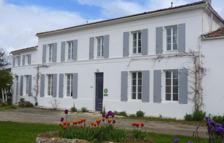 G&icirc;te n&deg;17G74123 Saint-Romain-de-Benet - Charente-Maritime - photo