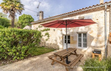 G&icirc;te n&deg;17G75130 Saint-Simon-de-Pellouaille - Charente-Maritime - photo