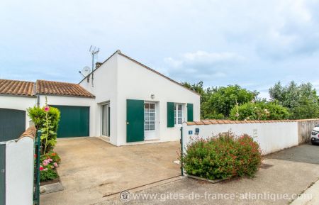 G&icirc;te n&deg;17G16116 Sainte-Marie-de-R&eacute; - Charente-Maritime - photo