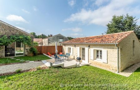 G&icirc;te n&deg;17G72217 Sainte-Radegonde - Charente-Maritime - photo