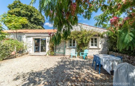 G&icirc;te n&deg;17G72254 Saint-Simon-de-Pellouaille - Charente-Maritime - photo