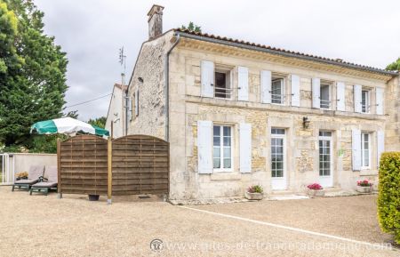 G&icirc;te n&deg;17G75105 V&eacute;n&eacute;rand - Charente-Maritime - photo