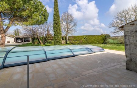 G&icirc;te n&deg;17G722339 Saint-Sulpice-d'Arnoult - Charente-Maritime - photo