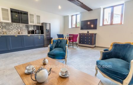 G&icirc;te n&deg;17G93252 Jonzac - Charente-Maritime - photo