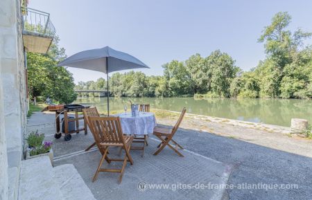 G&icirc;te n&deg;17G51214 Taillebourg - Charente-Maritime - photo