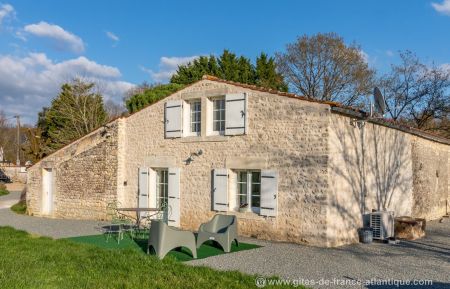 G&icirc;te n&deg;17G45178 Champagne - Charente-Maritime - photo