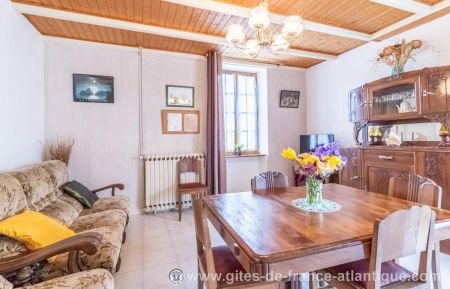 G&icirc;te n&deg;17G84235 Le Chay - Charente-Maritime - photo