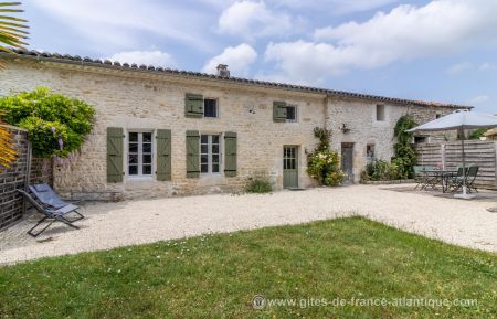 G&icirc;te n&deg;17G84220 Corme-&Eacute;cluse - Charente-Maritime - photo