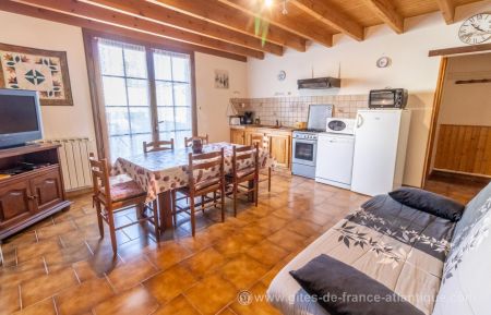 G&icirc;te n&deg;17G84234 Cozes - Charente-Maritime - photo