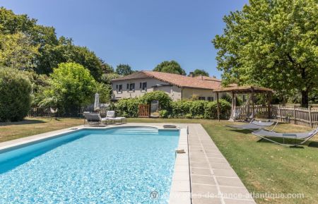 G&icirc;te n&deg;17G933449 Boisredon - Charente-Maritime - photo