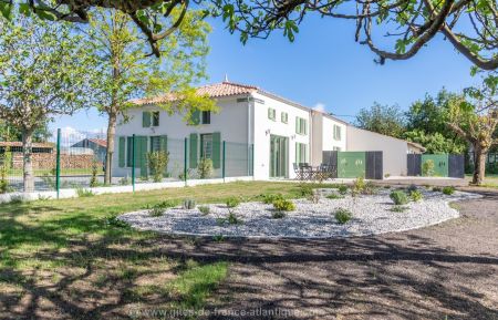 G&icirc;te n&deg;17G84318 Barzan - Charente-Maritime - photo