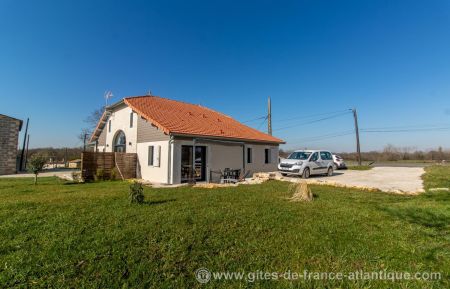 G&icirc;te n&deg;17G93316 Guitini&egrave;res - Charente-Maritime - photo
