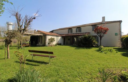 G&icirc;te n&deg;17G36061 Saint-Sauveur-d'Aunis - Charente-Maritime - photo