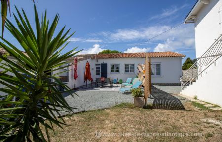 G&icirc;te n&deg;17G64346 Saint-Denis-d'Ol&eacute;ron - Charente-Maritime - photo