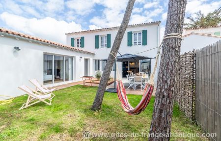 G&icirc;te n&deg;17G16246 Sainte-Marie-de-R&eacute; - Charente-Maritime - photo