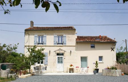 G&icirc;te n&deg;17G75120 Saint-C&eacute;saire - Charente-Maritime - photo