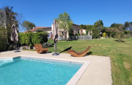 G&icirc;te n&deg;17G512099 Mons - Charente-Maritime - photo