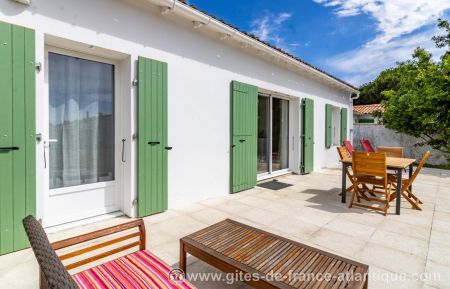 G&icirc;te n&deg;17G16248 Sainte-Marie-de-R&eacute; - Charente-Maritime - photo
