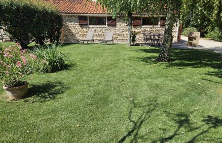 G&icirc;te n&deg;17G26274 Thair&eacute; - Charente-Maritime - photo
