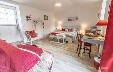 Chambre d'h&ocirc;tes n&deg;17G7242 Soulignonne - Charente-Maritime - photo