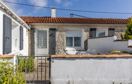 G&icirc;te n&deg;17G64196 Saint-Pierre-d'Ol&eacute;ron - Charente-Maritime - photo