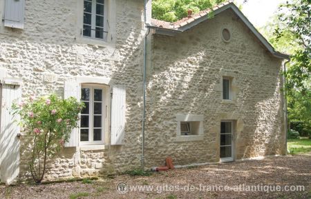 G&icirc;te n&deg;17G45098 Saint-Nazaire-sur-Charente - Charente-Maritime - photo