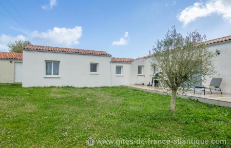 Chambre d'h&ocirc;tes n&deg;17G6574 Le Gua - Charente-Maritime - photo