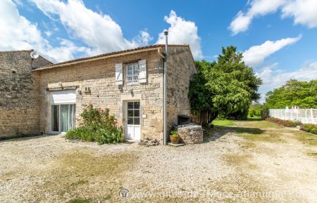G&icirc;te n&deg;17G51191 Louzignac - Charente-Maritime - photo