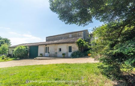 G&icirc;te n&deg;17G75116 Chaniers - Charente-Maritime - photo